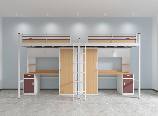 學生們睡雙層鐵床會有危險嗎？